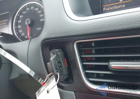 2016 Audi Q5 2.0T Premium z USA, uszkodzony, nr VIN WA1L2AFP0GA065107